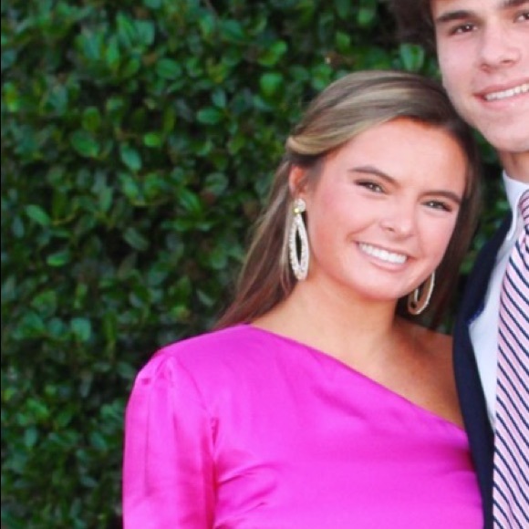 Meet your Posher, Sarah - Picture 1 of 1